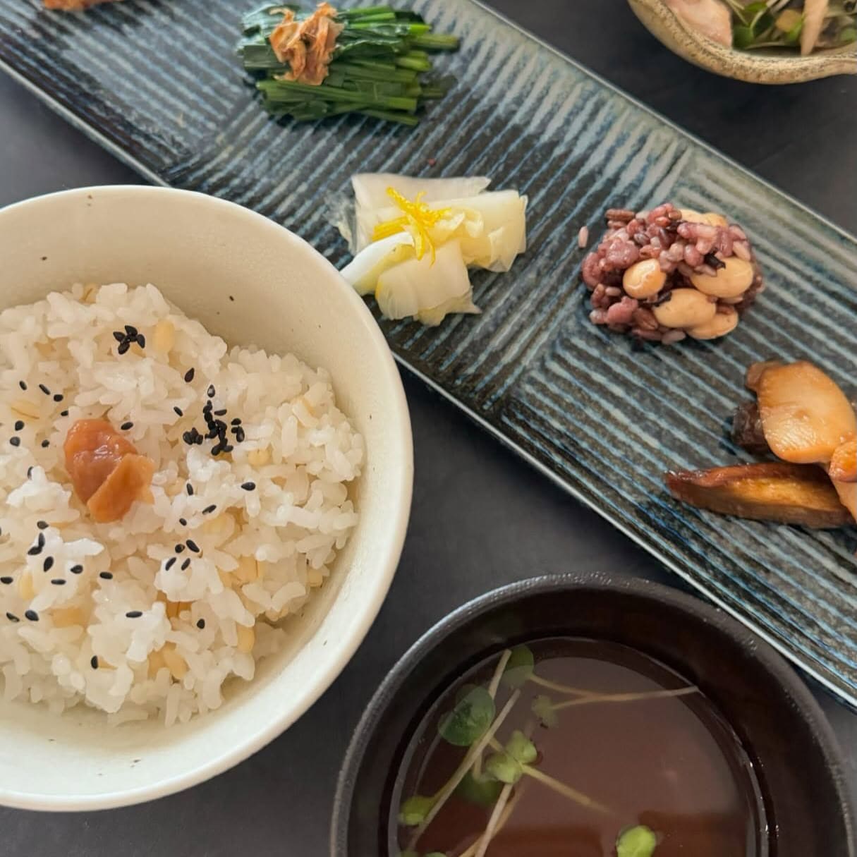 芽吹き食堂 写真3